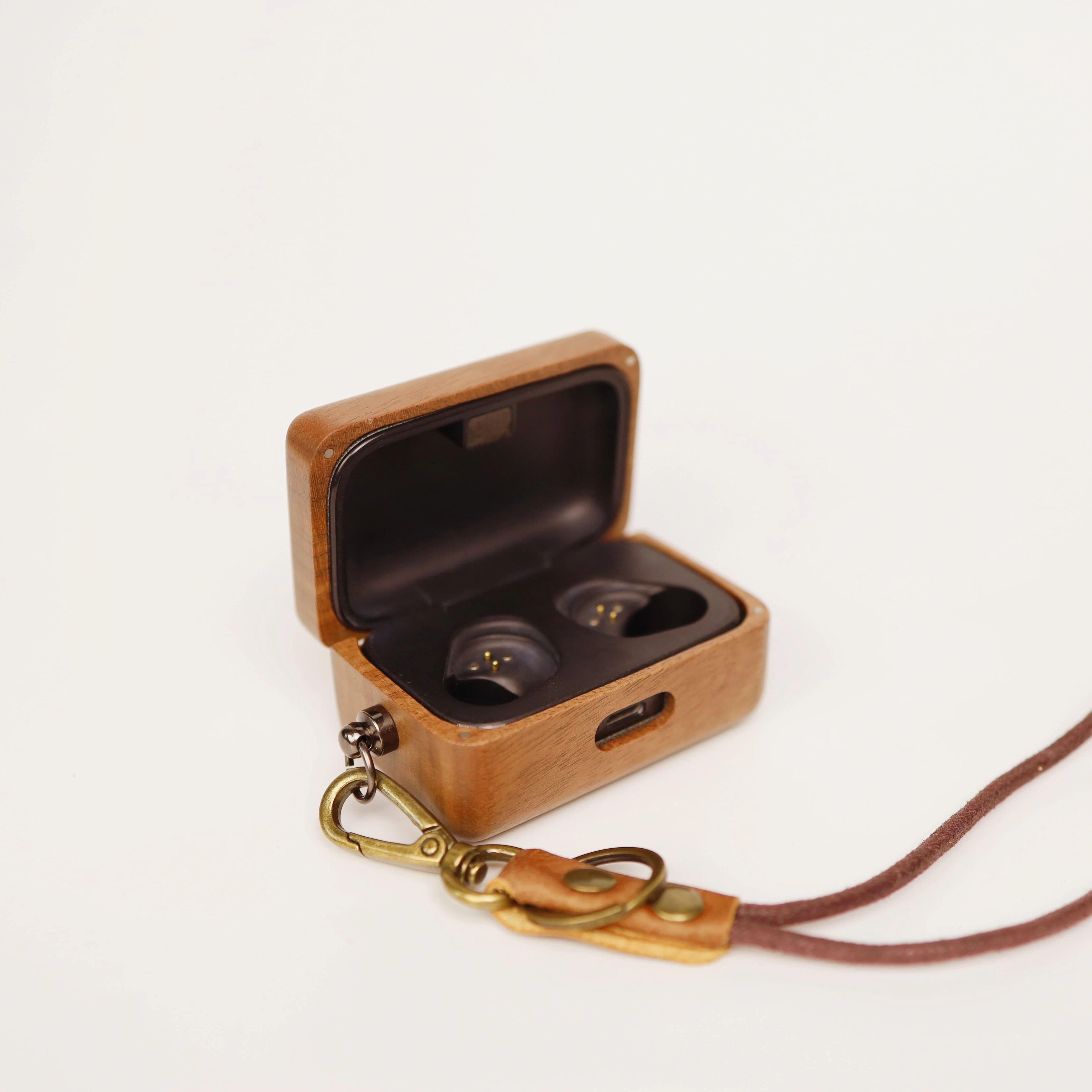 Estuche de madera maciza de no - Sennheiser Headphone Momentum 4 reseña y precio